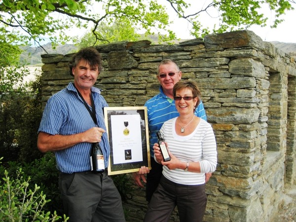 ward winning staff L-R Roger Gibson, Trevor McNamara, Sue McNamara at Otago Polytechnic